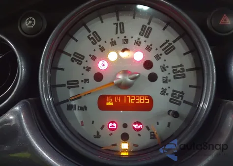 2004 Mini Cooper S z USA, uszkodzony, nr VIN WMWRE33414TD80852